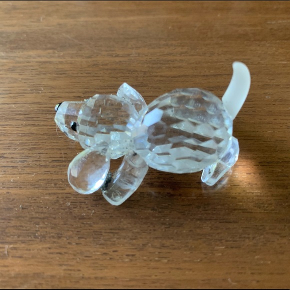 Unusual gift : Authentic Swarovski’s ‘sniffing dog’. - Picture 3 of 10